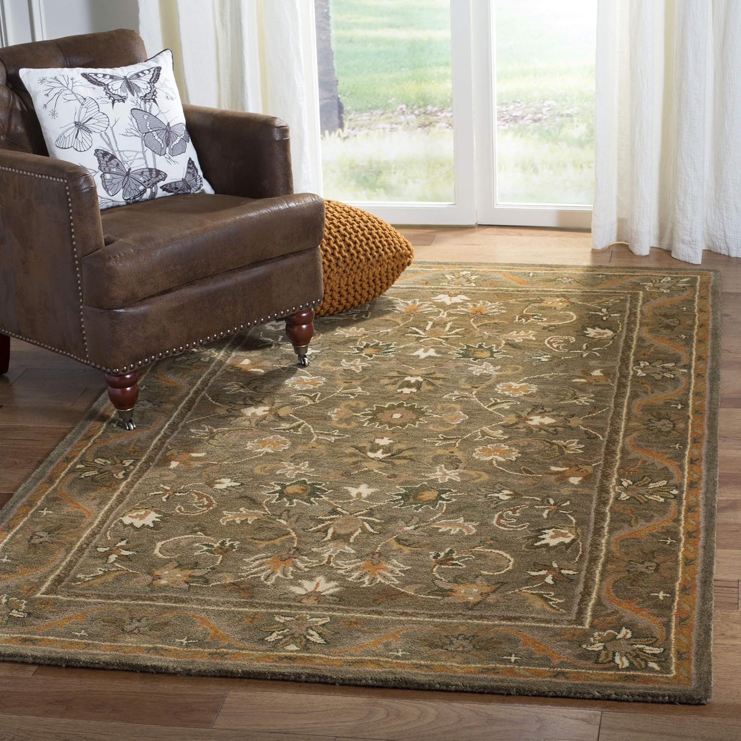 SAFAVIEH Antiquity Collection Accent Rug - 2'3" x 4', Olive & Gold, Handmade Traditional Oriental Wool, Ideal for High Traffic Areas in Entryway, Living Room, Bedroom (AT52A)